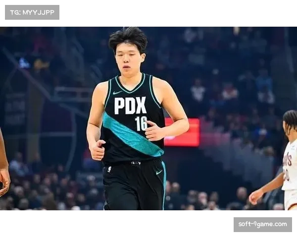 开拓者G2替补席贡献42分 深度轮换成客场逆转关键因素